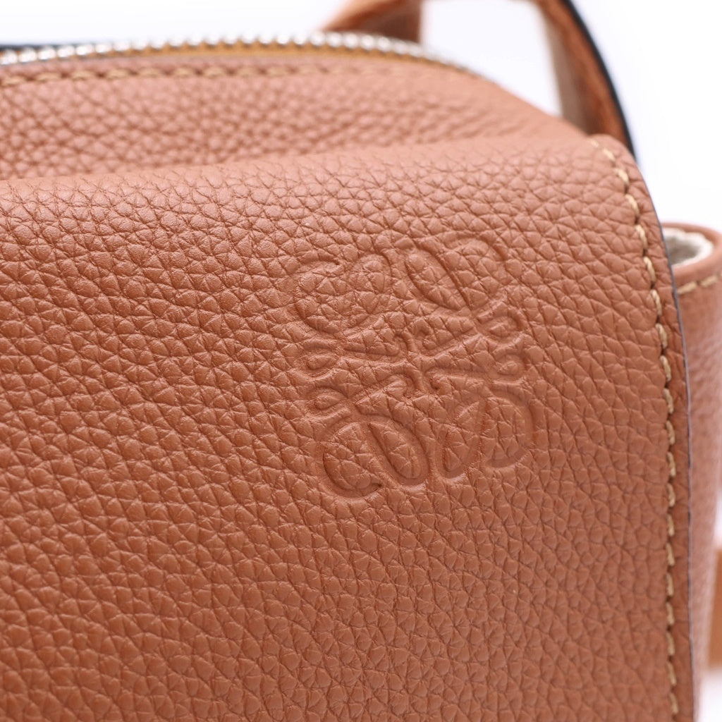 LOEWE(ロエベ) ミリタリー メッセンジャーXS レザー ショルダーバッグ ブラウン