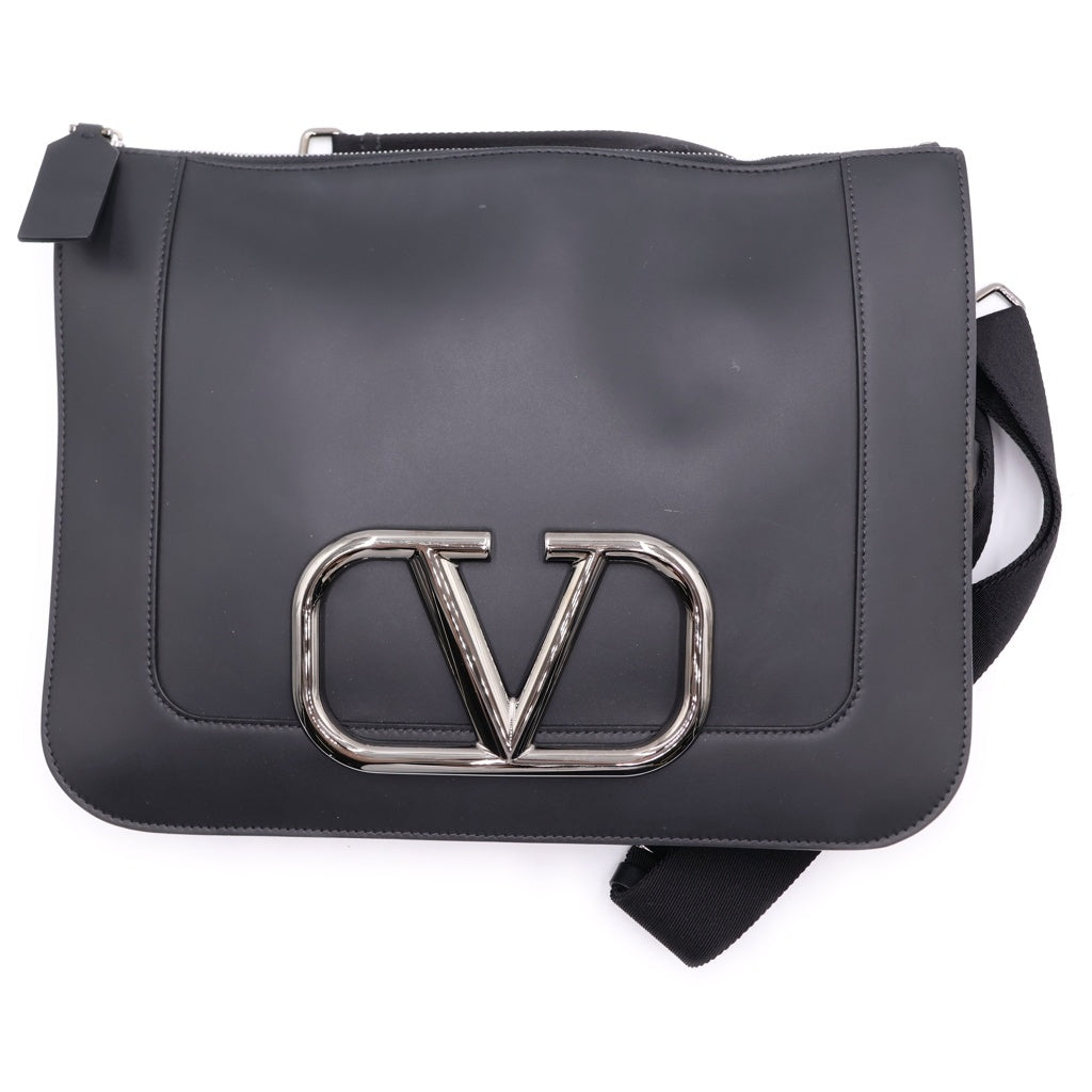 VALENTINO(ヴァレンティノ) SUPERVEE Vロゴ シグネチャーショルダーバッグ レザー シルバー金具 ブラック WY2B0B14SFU