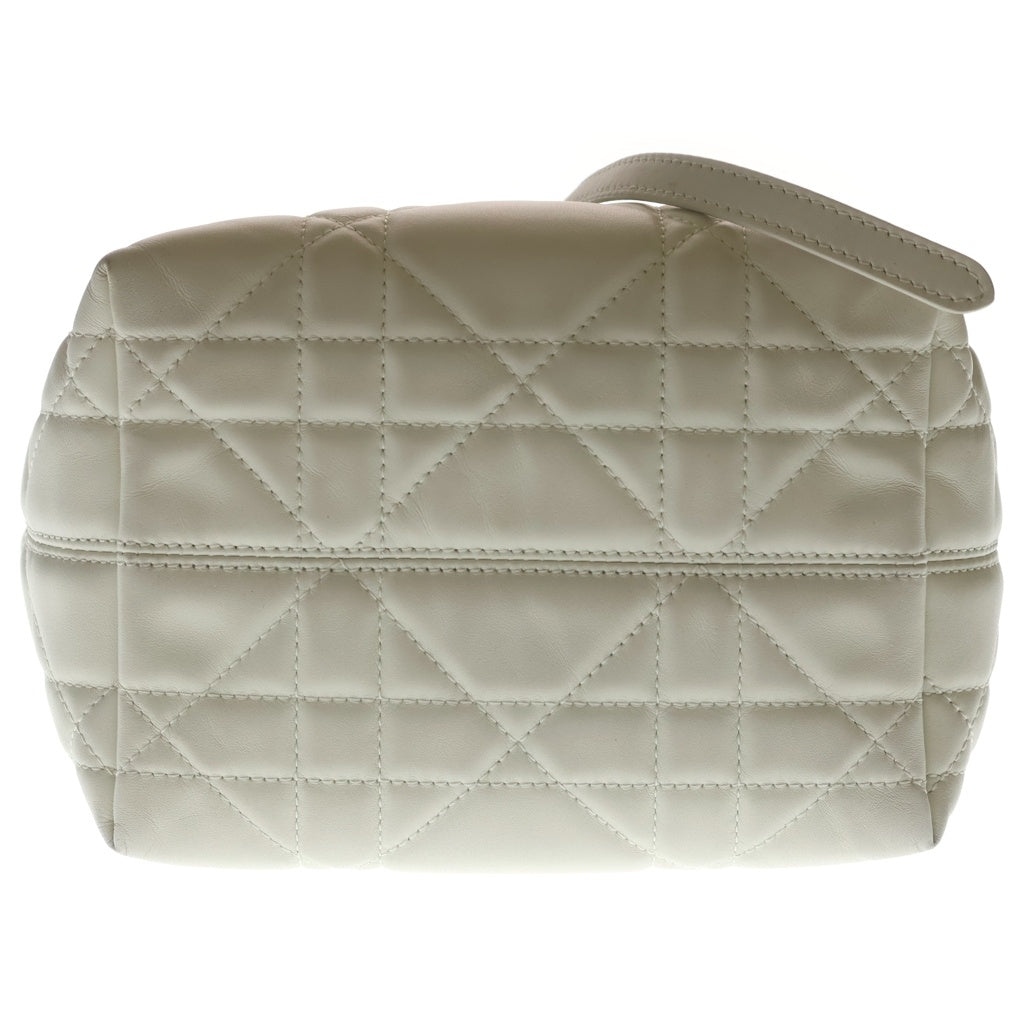 Christian Dior(クリスチャンディオール) マクロカナージュ バーティカル トートバッグ 2WAYハンドバッグ ショルダーバッグ ホワイト カーフスキン ゴールド金具 レディース