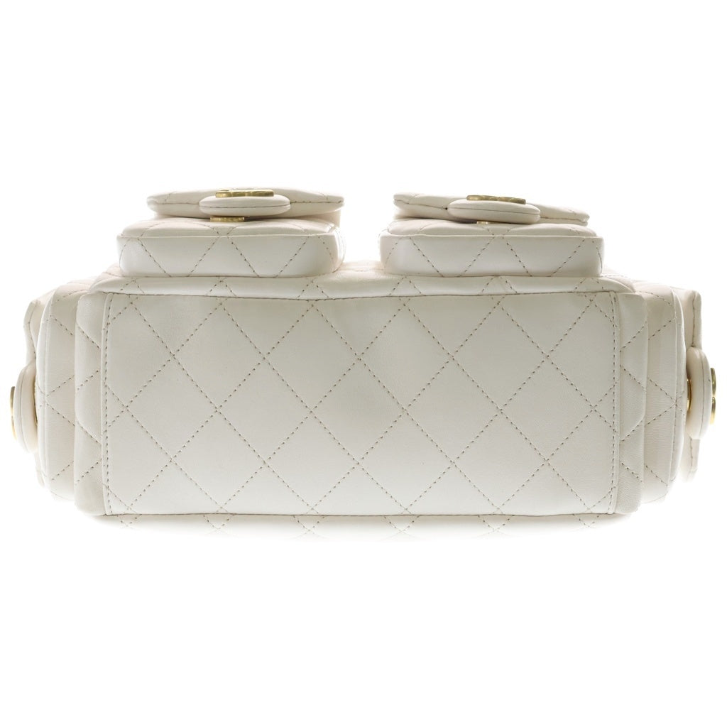 CHANEL(シャネル) マトラッセ ラージ ホーボー チェーンショルダーバッグ ラムスキン ゴールド金具 ホワイト AS5339 レディース