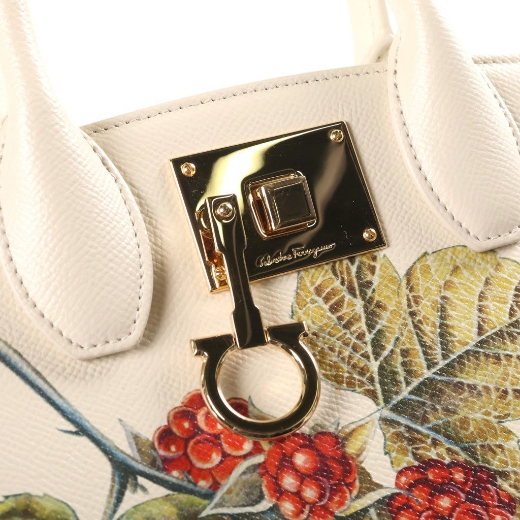 FERRAGAMO(フェラガモ) スタジオバッグ ラズベリー 2WAYハンドバッグ ショルダーバッグ アイボリー レザー ゴールド金具 レディース