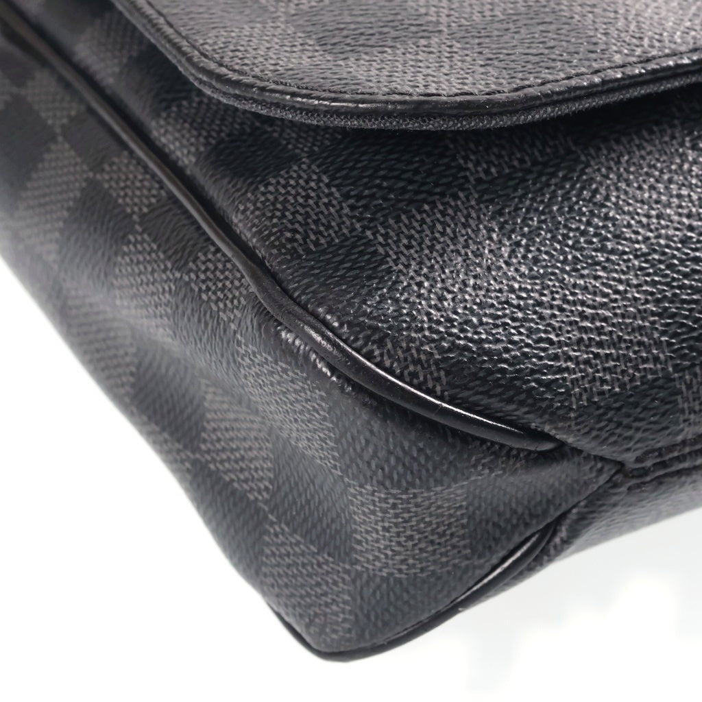 LOUIS VUITTON(ルイヴィトン) ダミエグラフィット ディストリクトPM ショルダーバッグ ブラック PVCレザー N41260 シルバー金具