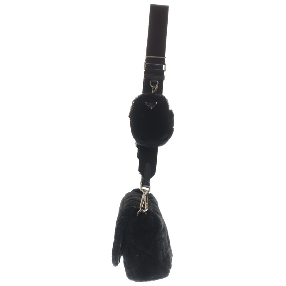 PRADA(プラダ) プラダ キルティング シープファー ショルダーバッグ カード 袋 レディース