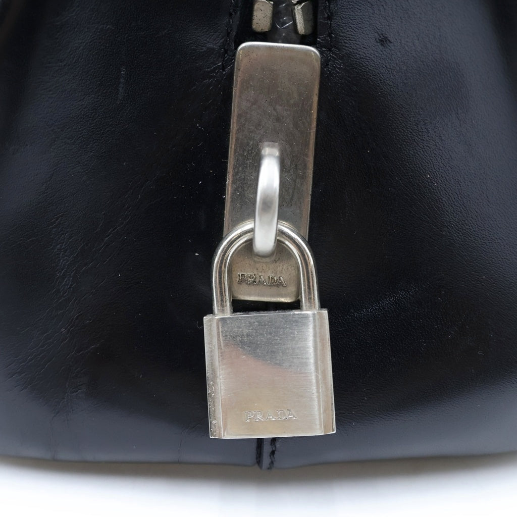 PRADA(プラダ) ボウリングバッグ ブラック レザー レディース