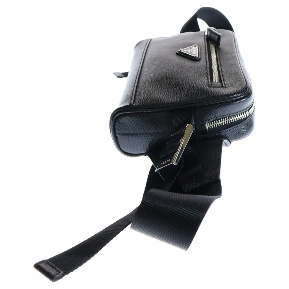 PRADA(プラダ) サフィアーノ トライアングル ベルトバッグ ボディバッグ ウエストバッグ ショルダーバッグ シルバー金具 ブラック レザー 2VL012 9Z2 002