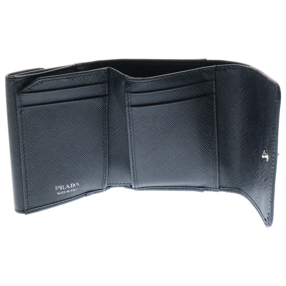 PRADA(プラダ) トライアングルロゴ サフィアーノ レザーコンパクトウォレット 三つ折り財布 ブラック 2MH042