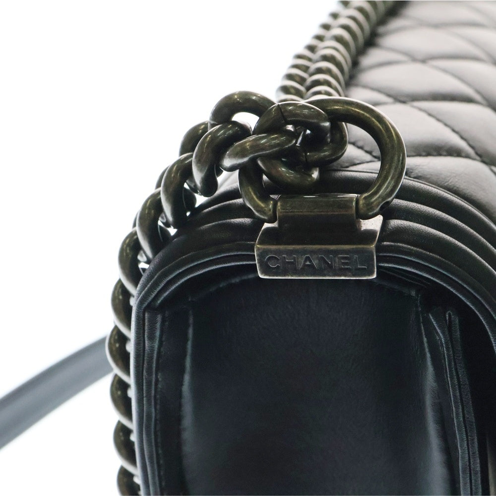 CHANEL(シャネル) ボーイシャネル28 シングルフラップ ショルダーバッグ ブラック ラムスキン シルバー金具