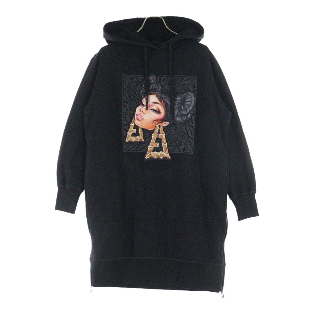 FENDI(フェンディ) フェンディ ニッキー ミナージュ コラボ サイドジップ ロング プルオーバー パーカー ブラック