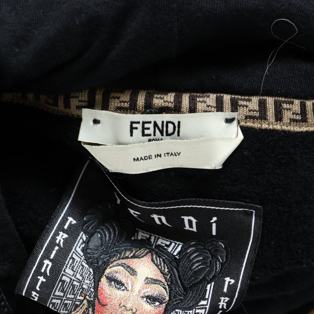 FENDI(フェンディ) フェンディ ニッキー ミナージュ コラボ サイドジップ ロング プルオーバー パーカー ブラック