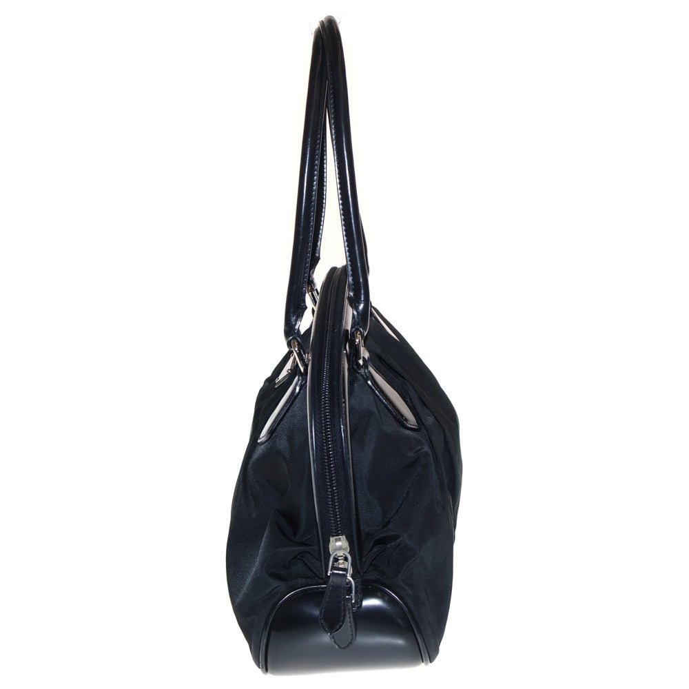 PRADA(プラダ) ナイロンロゴ三角プレート ハンドバッグ ブラック ナイロン×レザー シルバー金具
