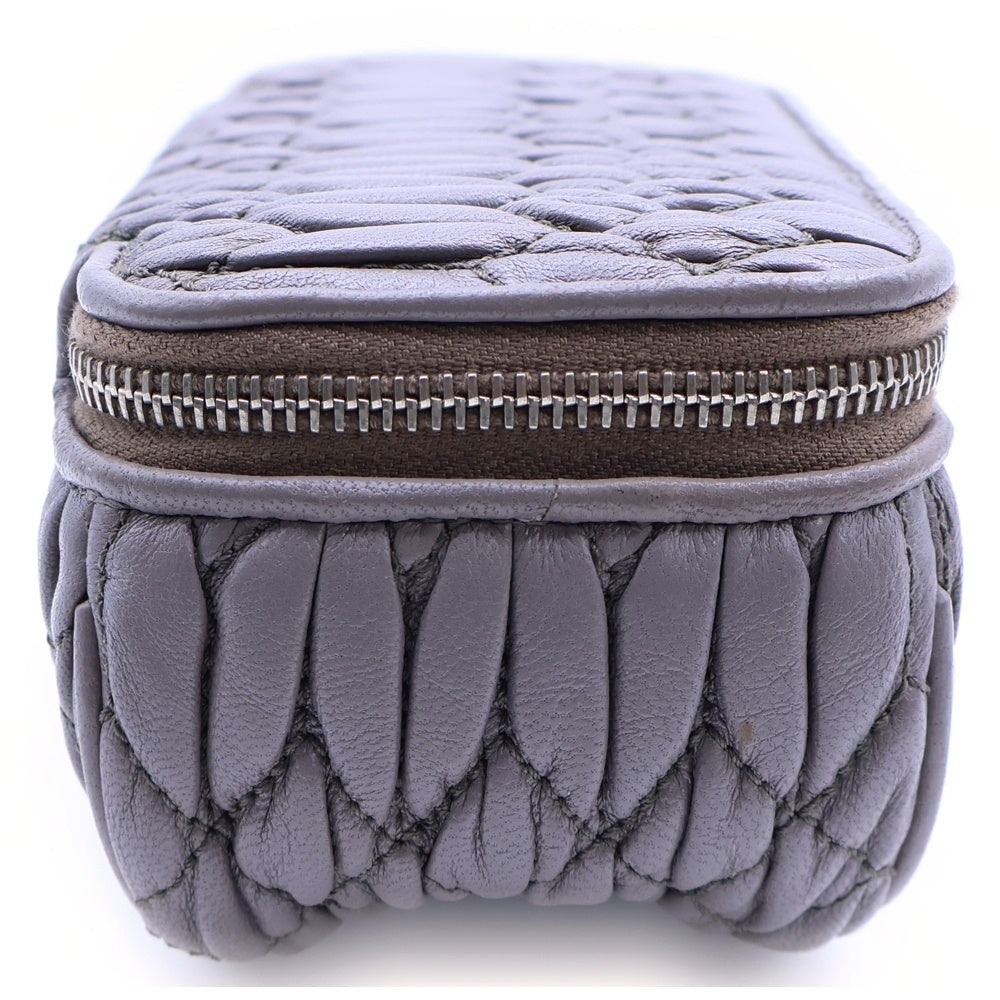 miumiu(ミュウミュウ) ミラー付き メイクポーチ 収納 ケース ライトパープル レザー シルバー金具