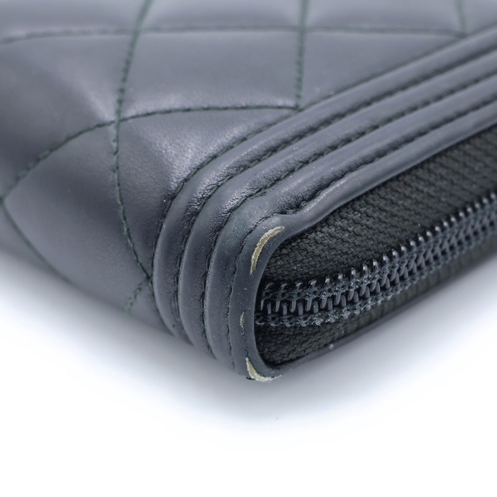 CHANEL(シャネル) ボーイシャネル ラウンドファスナー ロングウォレット 長財布 ラムスキン シルバー金具 レディース