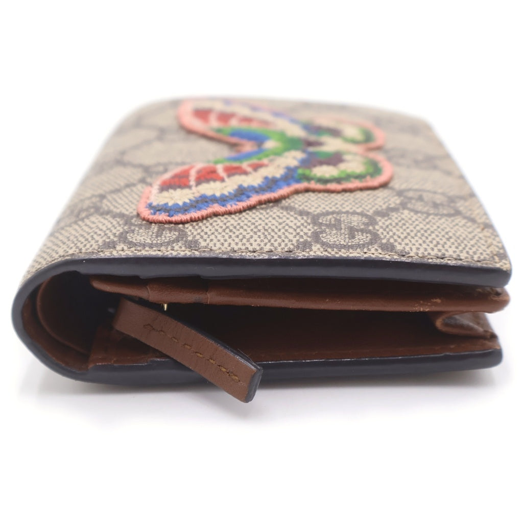 GUCCI(グッチ) GGスプリーム 蝶モチーフ バタフライ刺繍 PVC レザー 二つ折り財布 コンパクトウォレット カードケース 456867 ベージュ