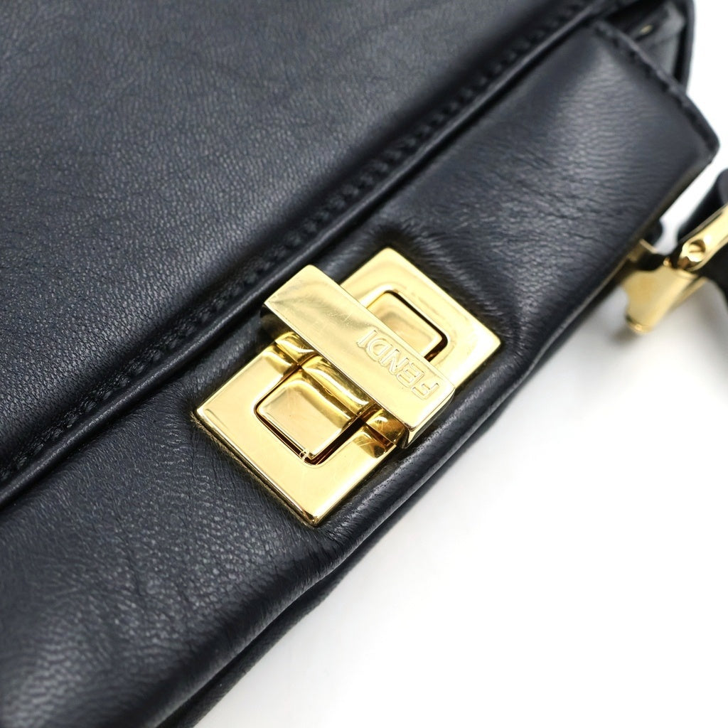FENDI(フェンディ) ピーカブー アイコニック 2WAYハンドバッグ ショルダーバッグ ブラック レザー ゴールド金具