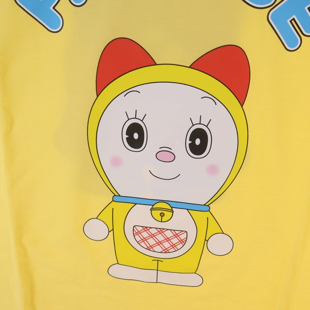 Palace Skateboards(パレススケートボーズ) 25AW ×DORAEMON ドラえもん ドラミ プリント半袖Tシャツ イエロー