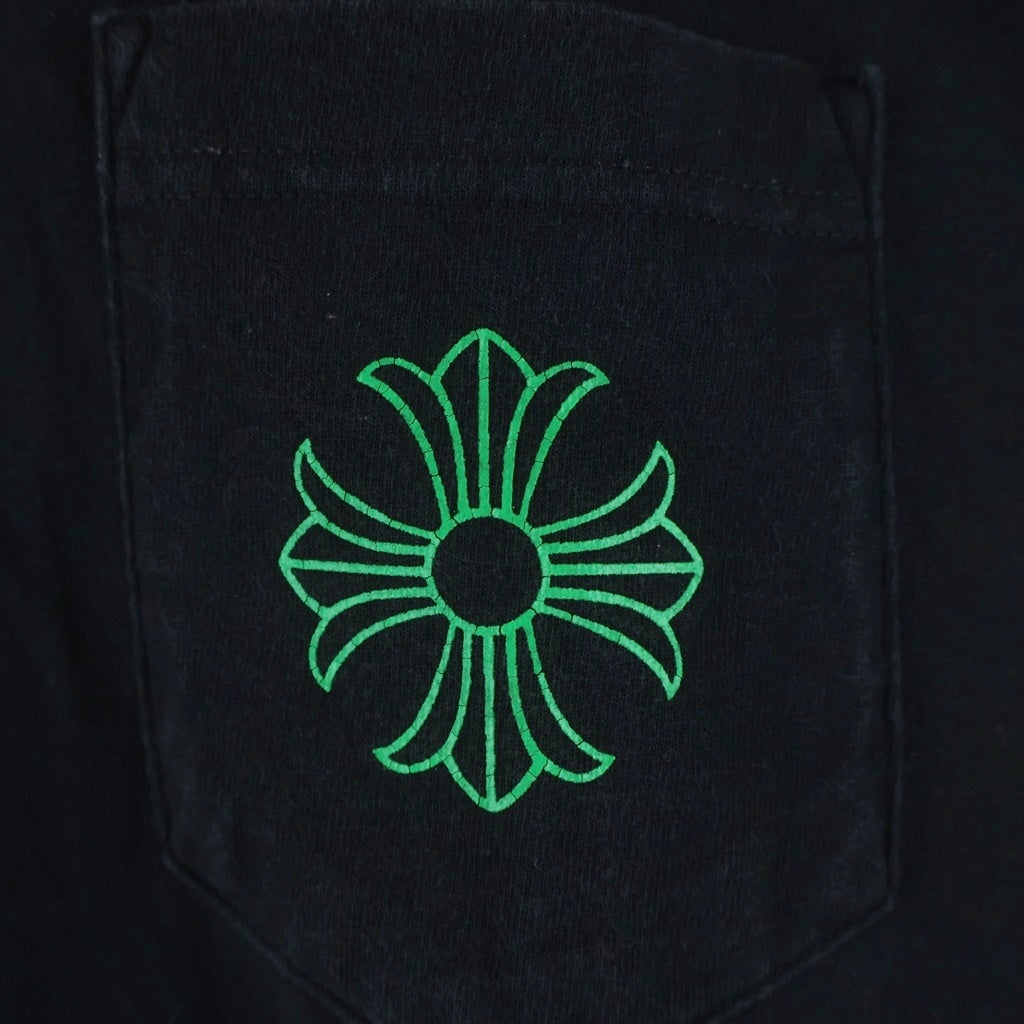 CHROME HEARTS(クロムハーツ) CHプラス バッククロスプリント 胸ポケット 半袖Tシャツ カットソー ブラック/グリーン