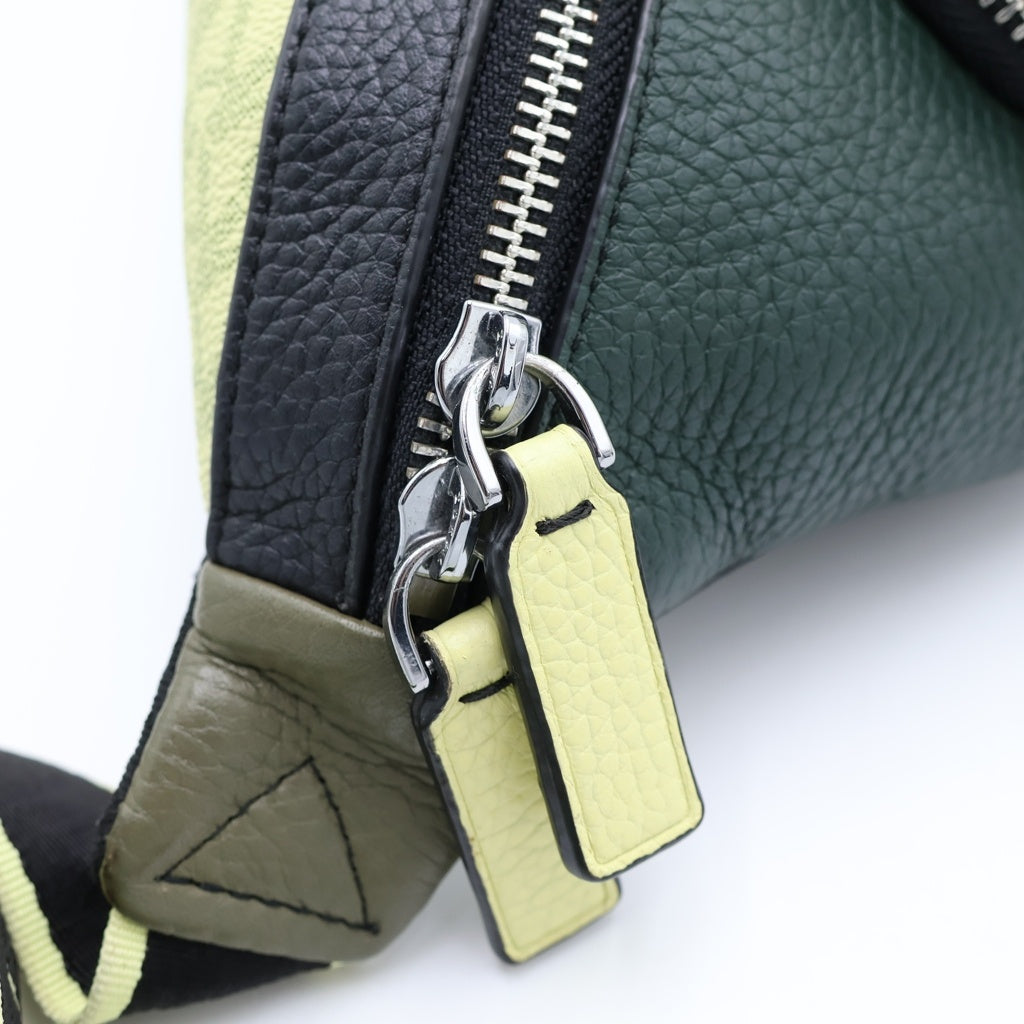 MICHAEL KORS(マイケルコース) 総柄 KORS刺繍 ボディバッグ グリーン ウエストバッグ PVC レディース