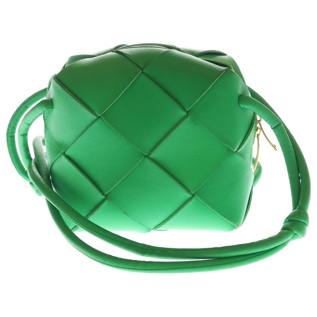 BOTTEGA VENETA(ボッテガヴェネタ) マキシイントレチャート カセット ミニ バケット ショルダーバッグ レザー グリーン レディース