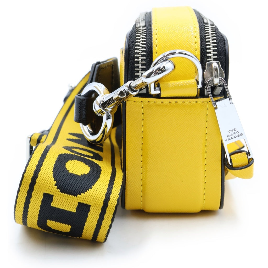MARC JACOBS(マークジェイコブス) ×PEANUTS THE SNAPSHOT M0016815 ピーナッツ ザスナップショット ショルダー カメラバッグ イエロー レディース