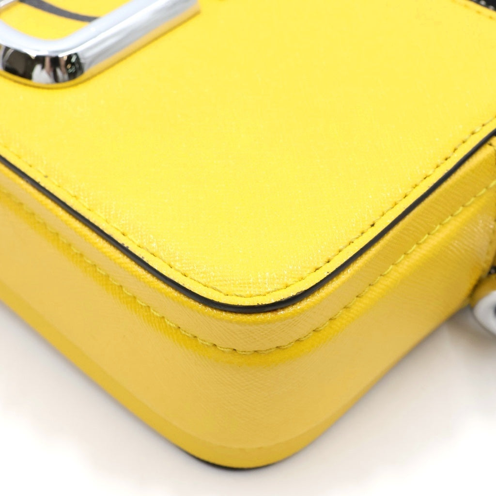 MARC JACOBS(マークジェイコブス) ×PEANUTS THE SNAPSHOT M0016815 ピーナッツ ザスナップショット ショルダー カメラバッグ イエロー レディース