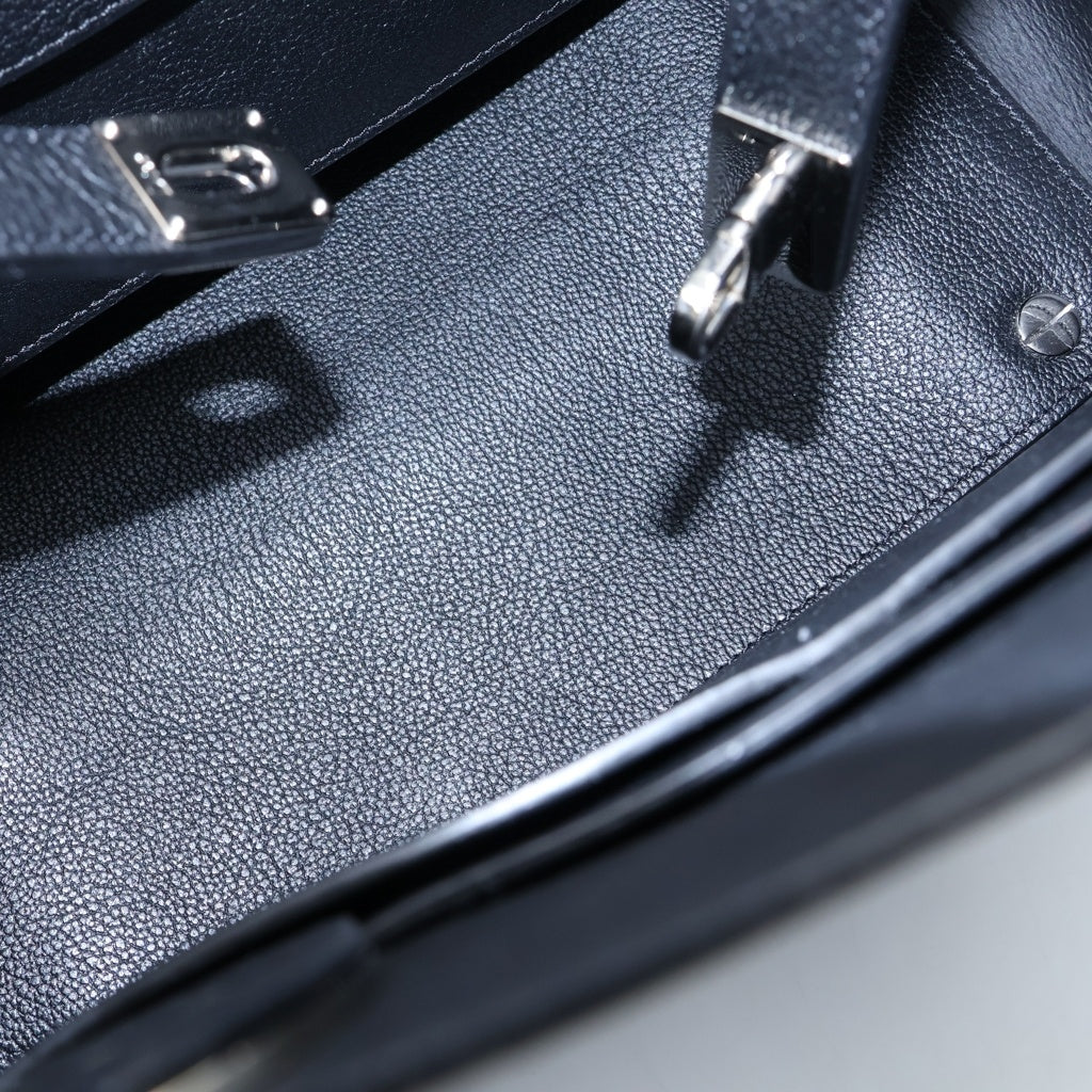 Christian Dior(クリスチャンディオール) オープンバー 2WAYトートバッグ ブラック レザー シルバー金具 M1067PVFW レディース