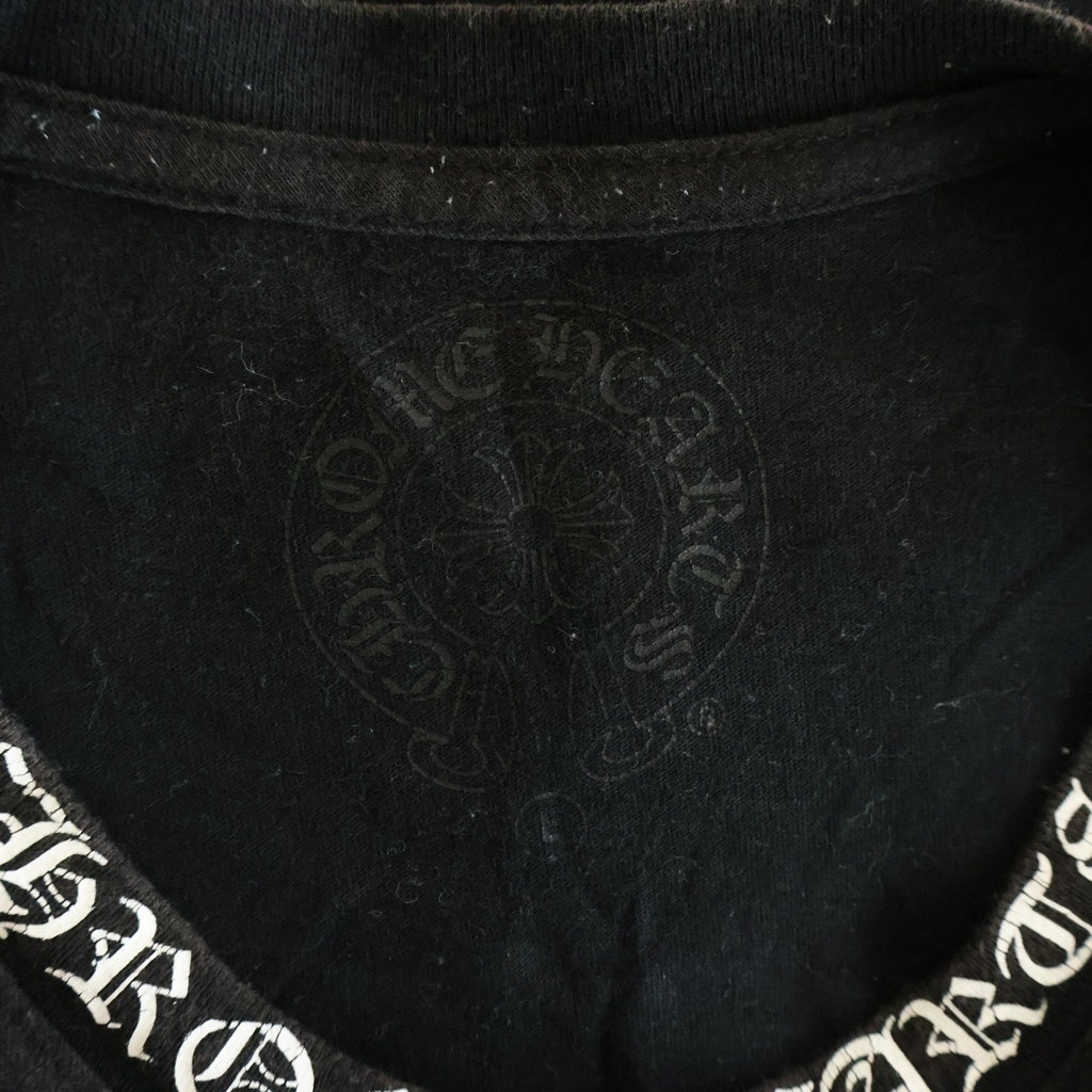 CHROME HEARTS(クロムハーツ) Back Cross Neck Logo Tee バッククロスネックロゴ半袖Tシャツ ポケット付き ブラック