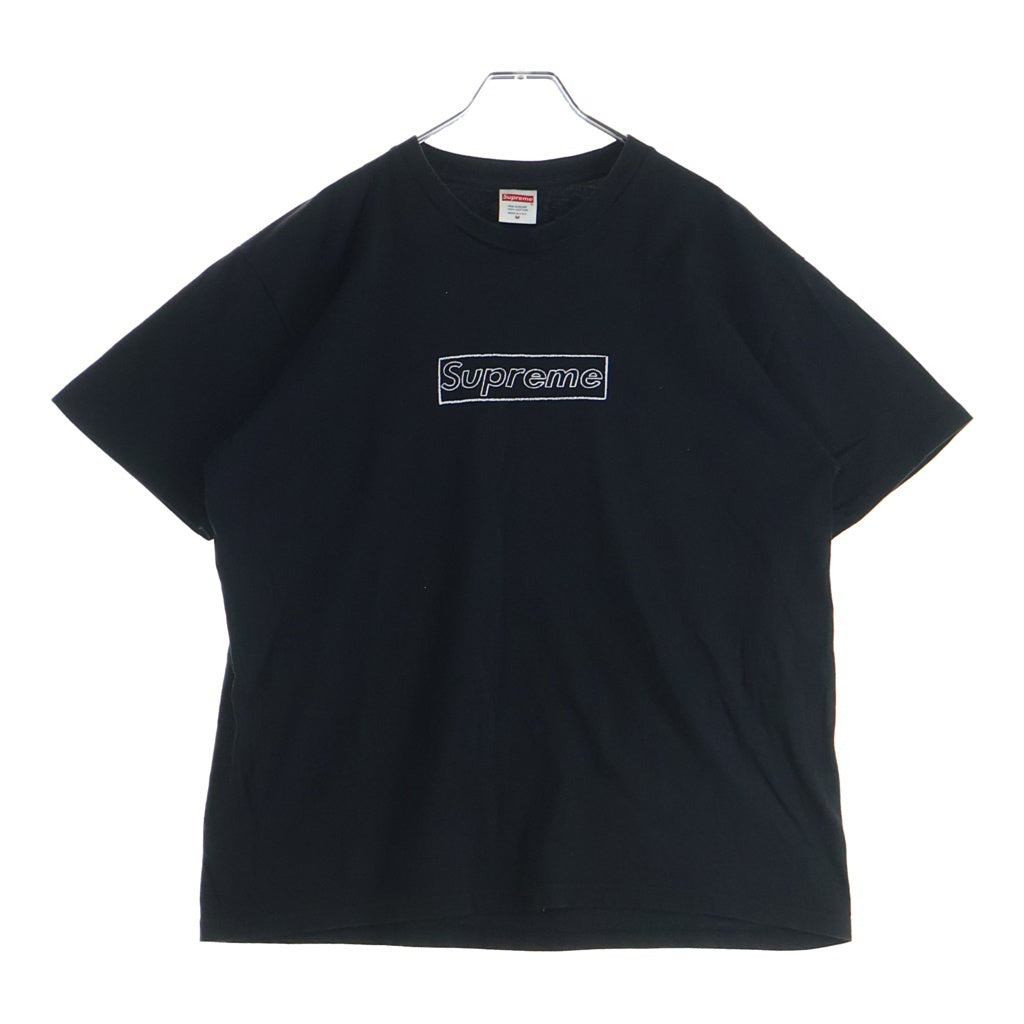 SUPREME(シュプリーム) 21SS ×KAWS Chalk Logo Tee カウズ チョーク ボックスロゴ クルーネック 半袖Tシャツ カットソー ブラック