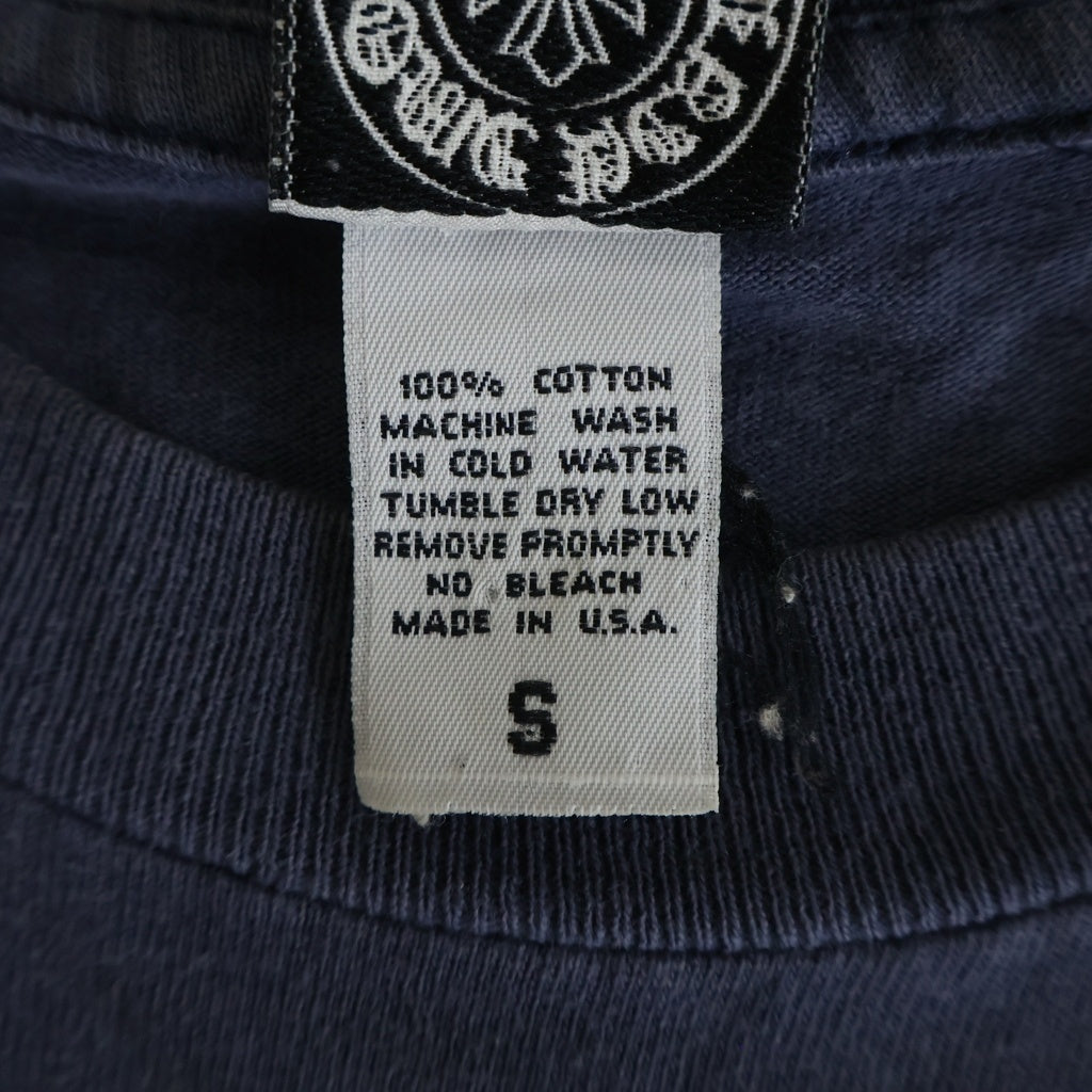 CHROME HEARTS(クロムハーツ) OLD Scroll Label オールド スクロールラベル 胸元ポケットプリントTシャツ カットソー ネイビー