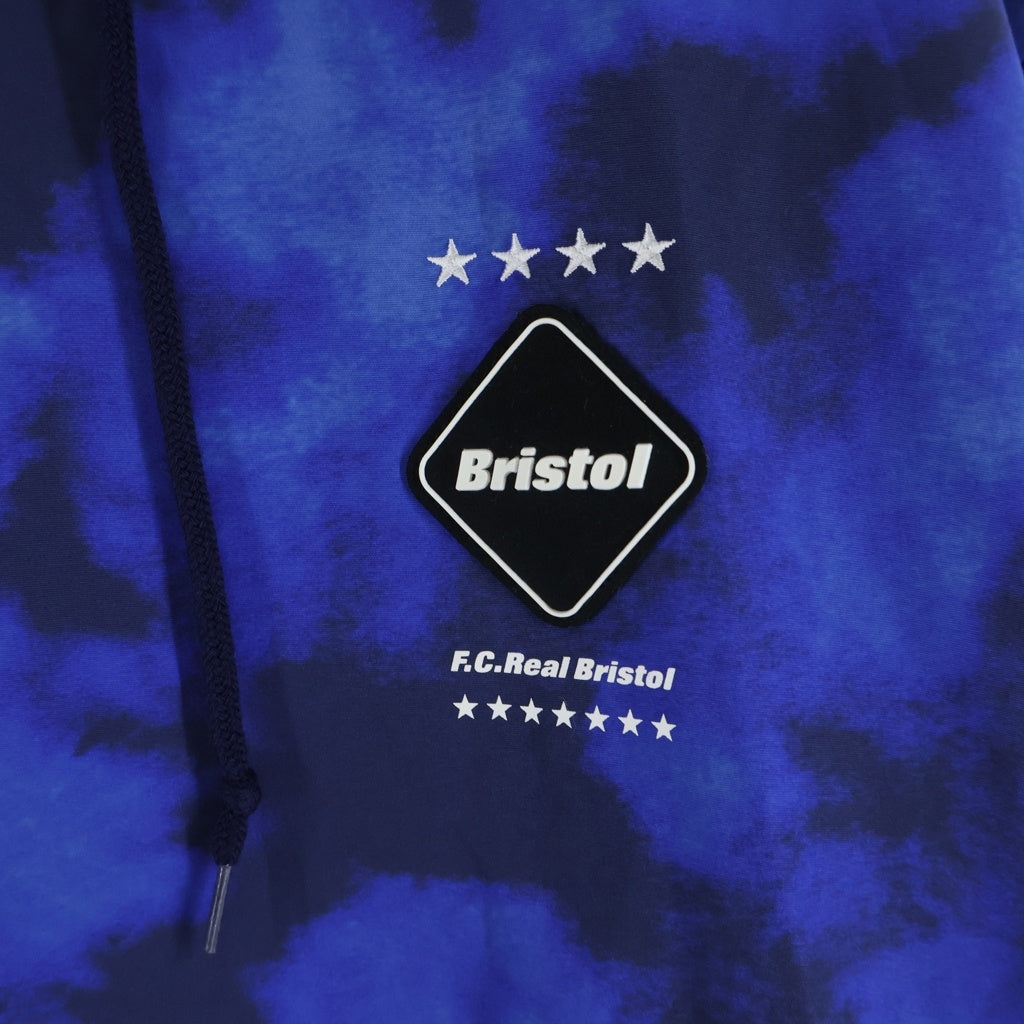 F.C.R.B.(エフシーアールビー) 22SS LOGO APPLIQUE PULLOVER HOODED ANORAK ロゴアップリケ プルオーバーフーディーアノラック ブルー FCRB-220069