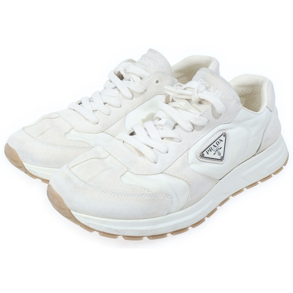 PRADA(プラダ) SCAMOSCIATO NYLON スウェード リナイロン トライアングルロゴ ローカットスニーカー ホワイト 2EE455