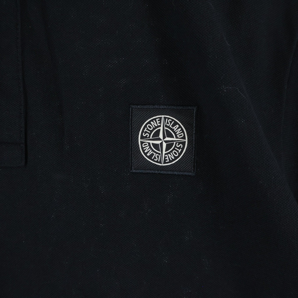 STONE ISLAND(ストーンアイランド) SLIM FIT ロゴ パッチ ポロシャツ ブラック L1S152100001S0E14 K2S152200C07S0018