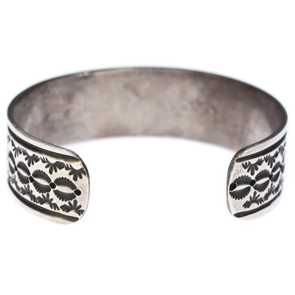 INDIAN JEWELRY(インディアンジュエリー) NAVAJO Leonard Maloney ナバホ族 レオナルドマロニー スタンプワークバングル シルバー
