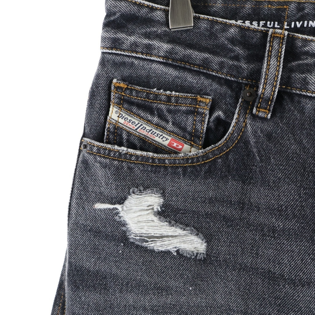 DIESEL(ディーゼル) relaxed jeans d-rise クラッシュデニム パンツ ブラック A06371