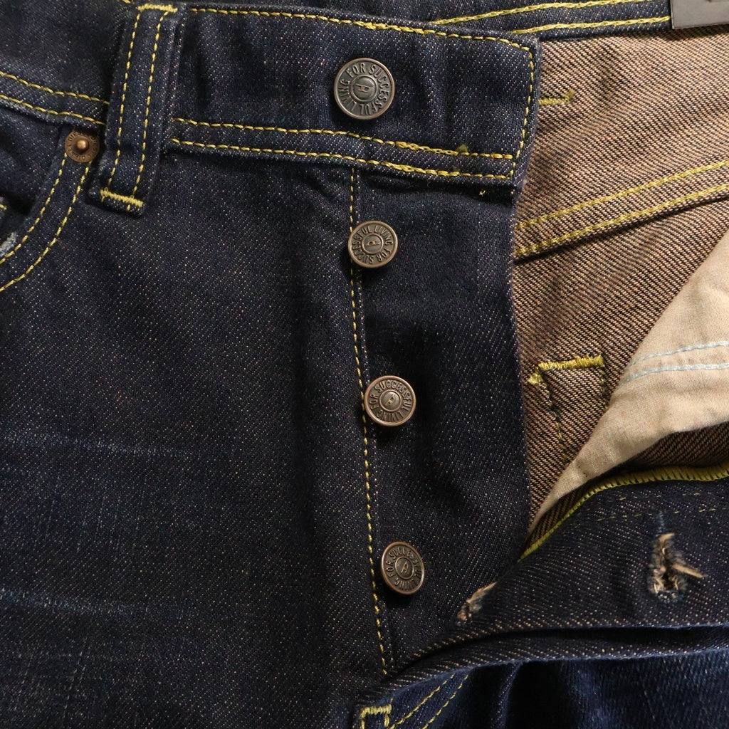 DIESEL(ディーゼル) D-Mauki ウォッシュ加工 ボタンフライ デニムパンツ ジーンズ インディゴ R9I17