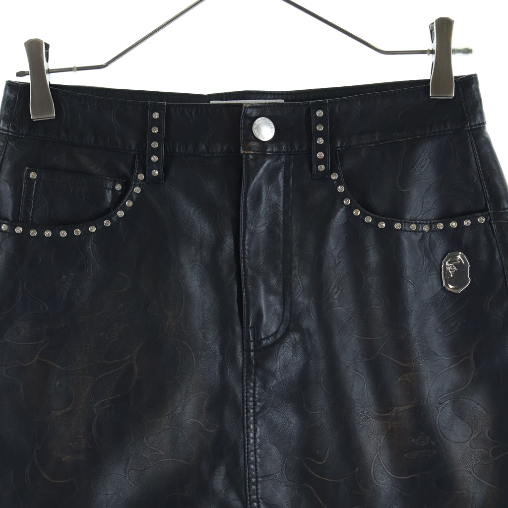 A BATHING APE(アベイシングエイプ) Studded Mini Skirt フェイクレザー 総柄スタッズ ミニスカート ブラック レディース 001SKL802301L