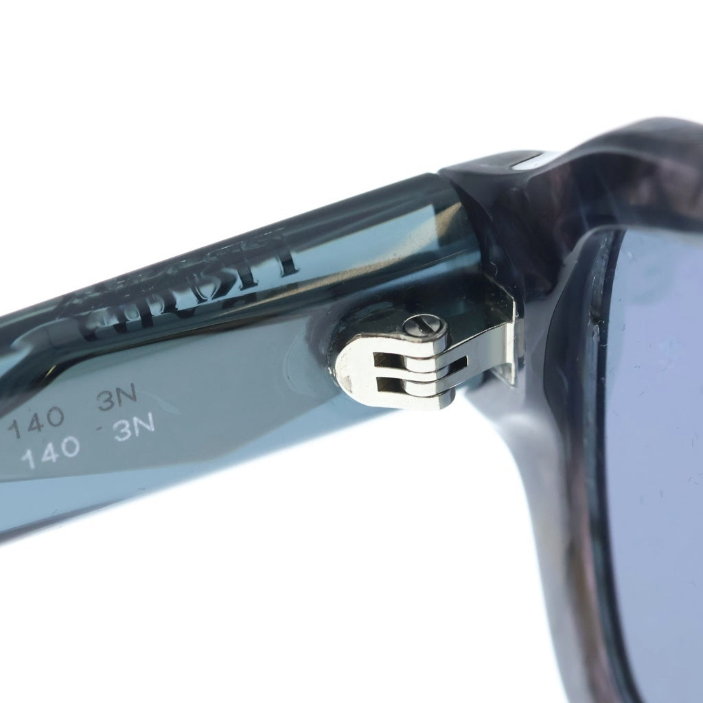 PRADA(プラダ) アセテートフレーム サイドロゴ スクエアサングラス アイウェア グレー SPR02Z-F