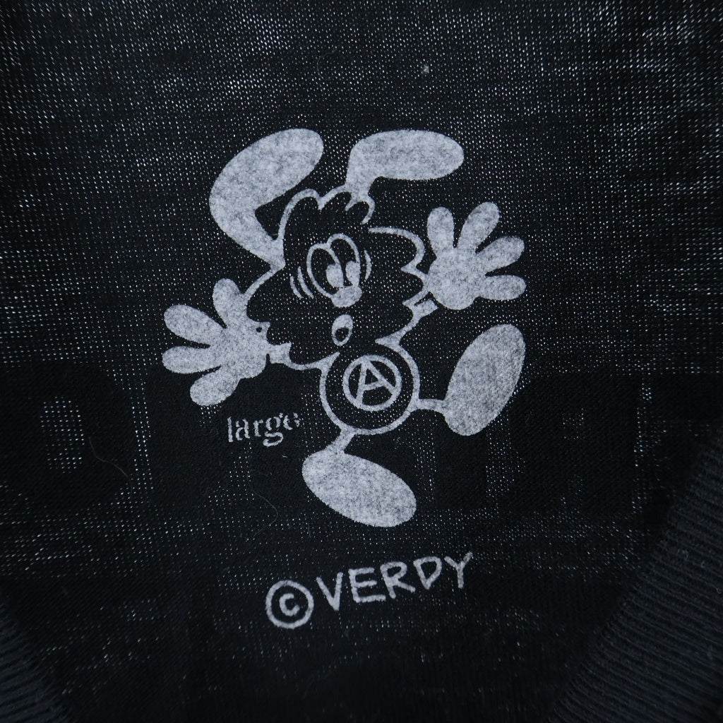 VERDY(ベルディ) ×Central Cee SYNA WORLD ロゴ プリント 半袖 Tシャツ カットソー ブラック