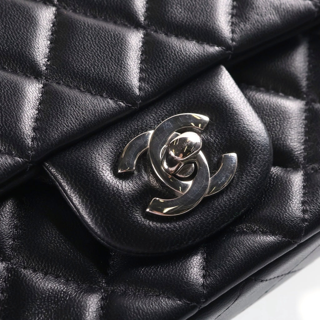 CHANEL(シャネル) ミニマトラッセ20 ラムスキン シングルフラップ シングルチェーンバッグ シルバー金具 ブラック レディース