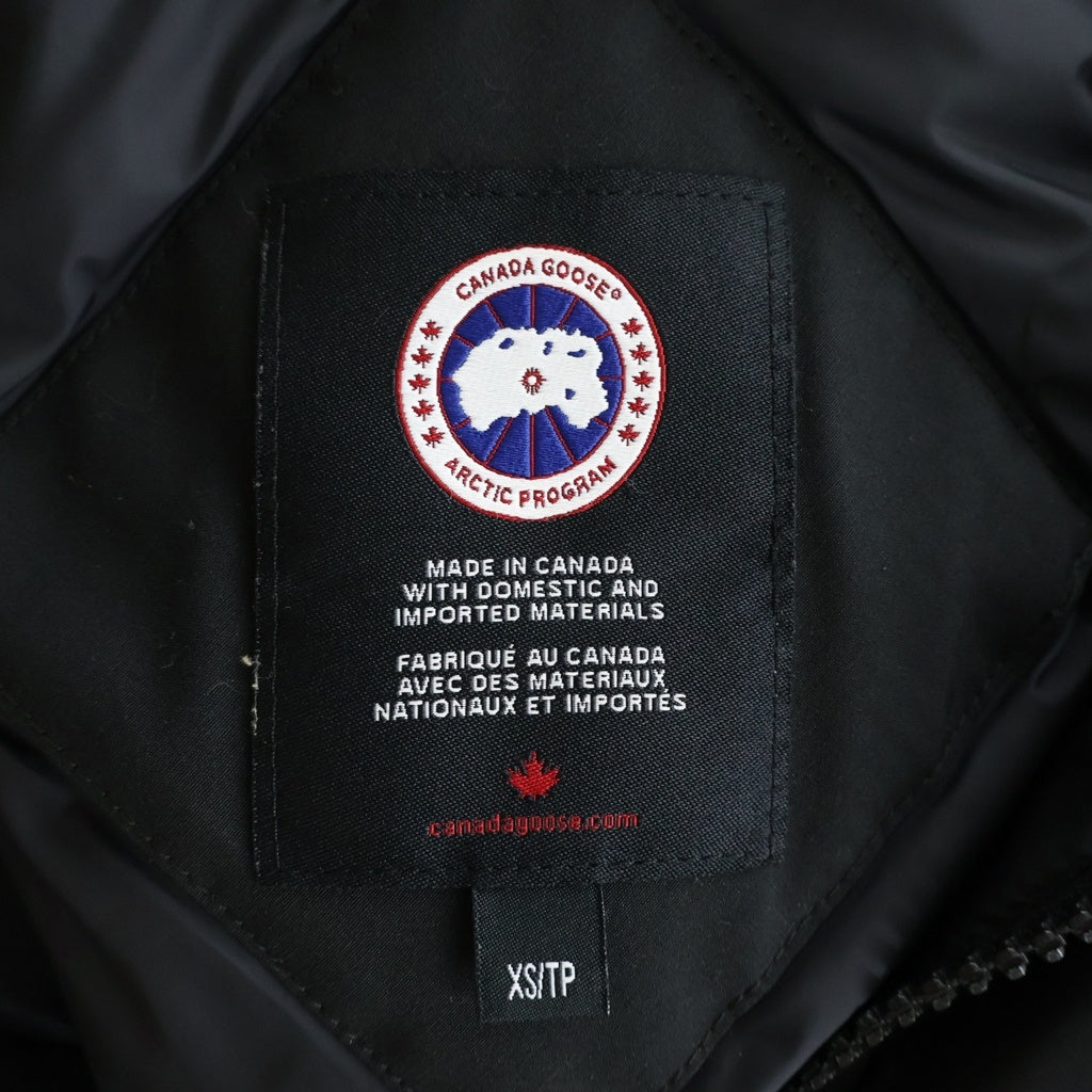 CANADA GOOSE(カナダグース) CHELSEA PARKA チェルシー パーカー ロゴデザイン ファー付き フーデット ダウンジャケット ブラック サイズ XS 2026M