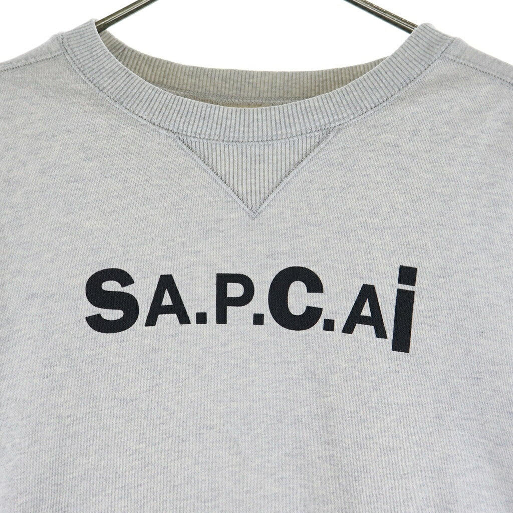 Sacai(サカイ) 21SS ×A.P.C. LOGO PRINT SWEAT CREW アーペーセー フロントロゴプリントスウェットクルーネックプルオーバー スウェットトレーナー グレー 21E2-COEON-M27656