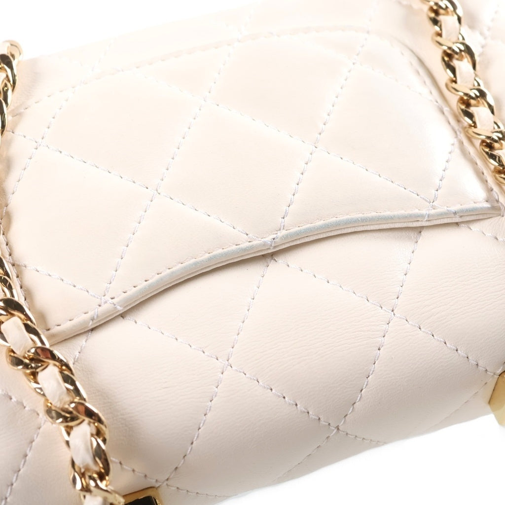CHANEL(シャネル) マトラッセ クリアハンドル チェーンハンドル 2WAYハンドバッグ ショルダーバッグ ミニバッグ ホワイト ラムスキン AS4847 ゴールド金具 レディース