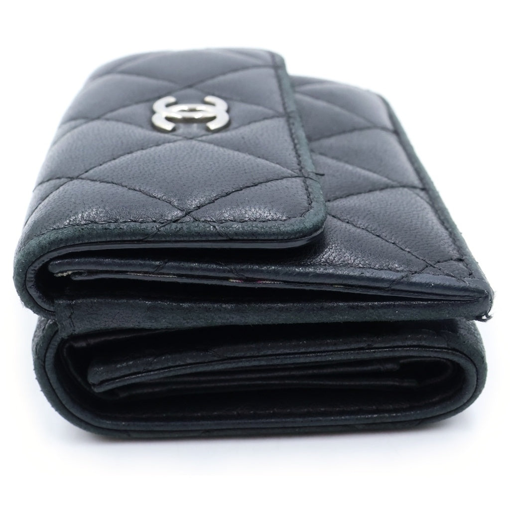 CHANEL(シャネル) マトラッセ コンパクトウォレット 三つ折り財布 コインケース ブラック ラムスキン シルバー金具 レディース