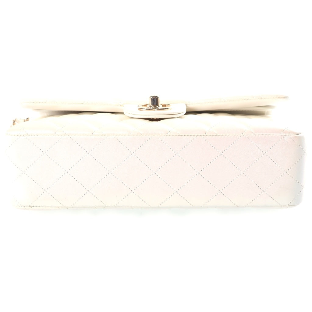 CHANEL(シャネル) マトラッセ25 ダブル フラップ チェーンショルダーバッグ ラムスキン レザー ゴールド金具 メタリックホワイト プレート レディース