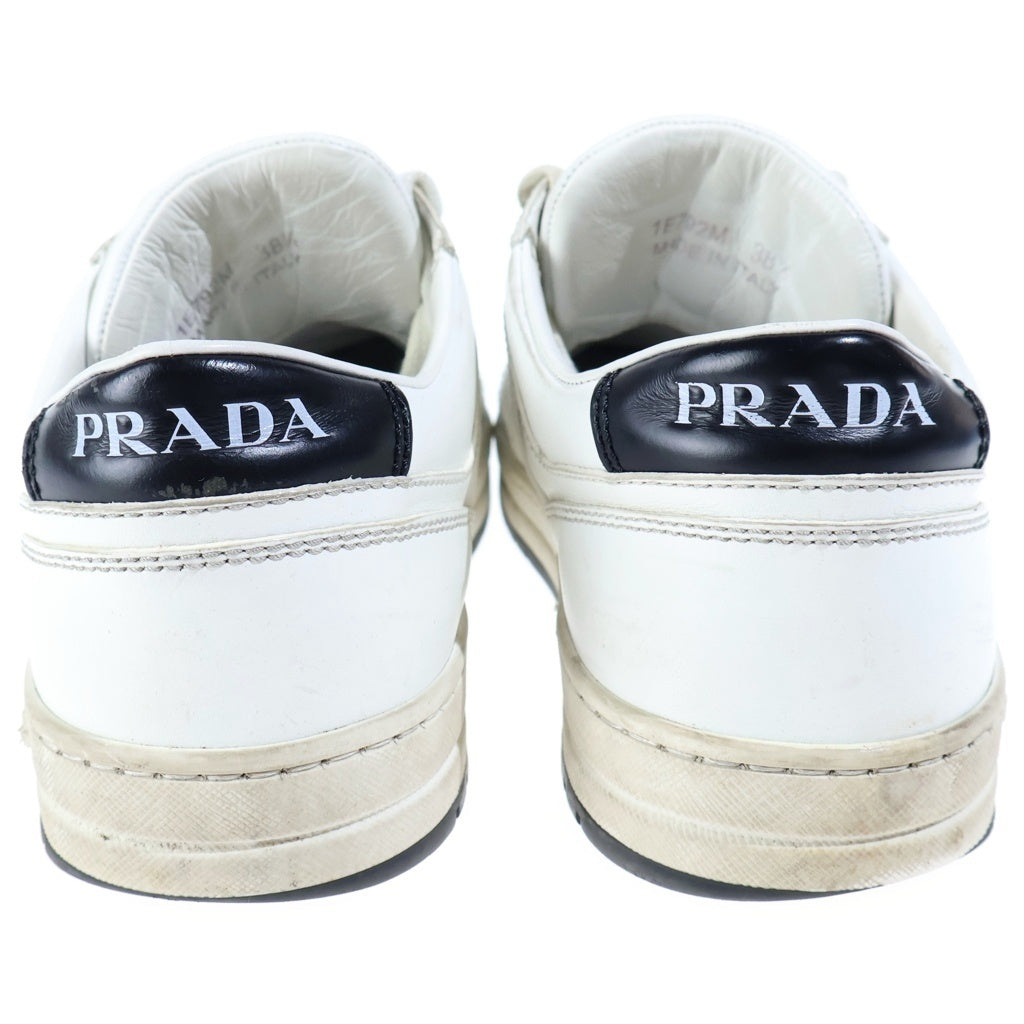 PRADA(プラダ) ダウンタウンホールドレザースニーカー トライアングルロゴ ローカットシューズ ホワイト 1E792M レディース