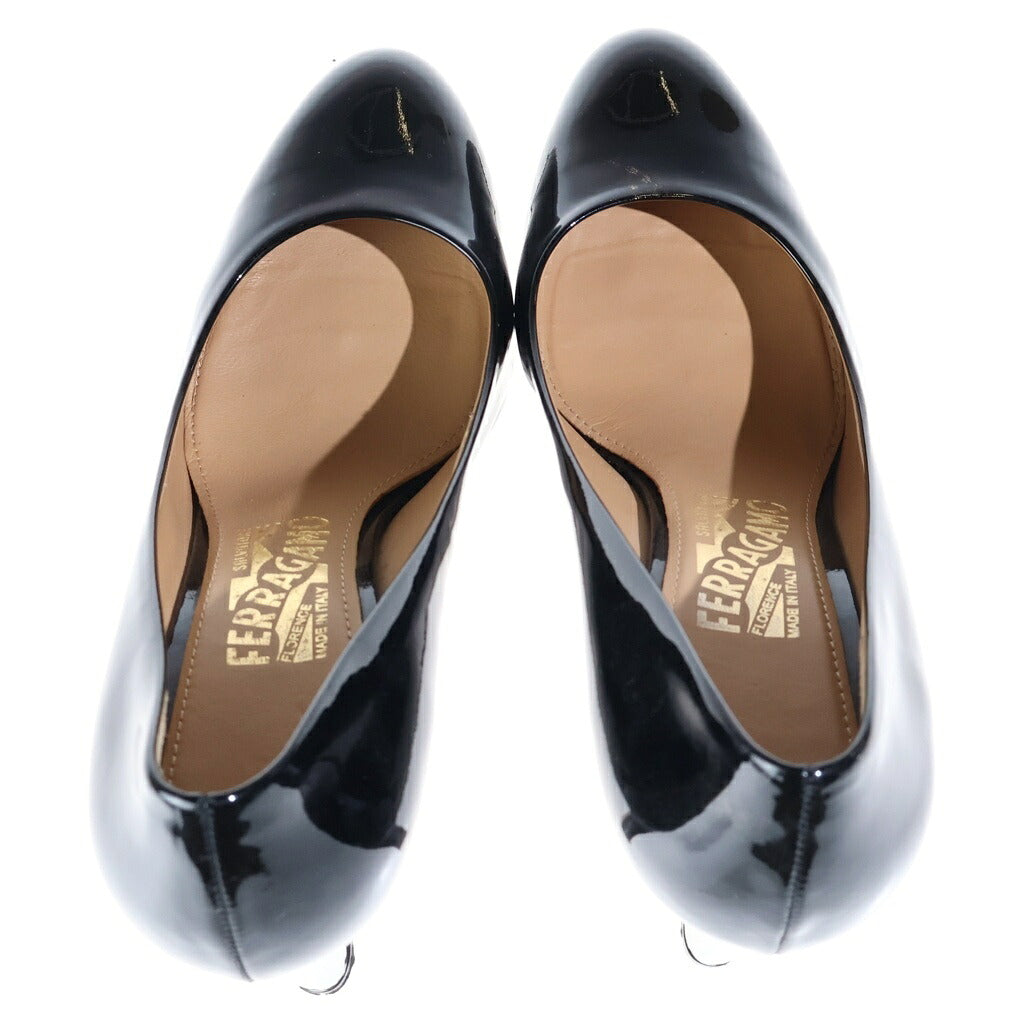 FERRAGAMO(フェラガモ) ラウンドトゥ プレーンヒールパンプス ブラック DG69554