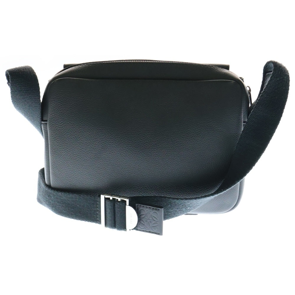 LOEWE(ロエベ) アナグラム グレインカーフ ミリタリーメッセンジャーバッグ レザーショルダーバッグ グレー B553A72X21