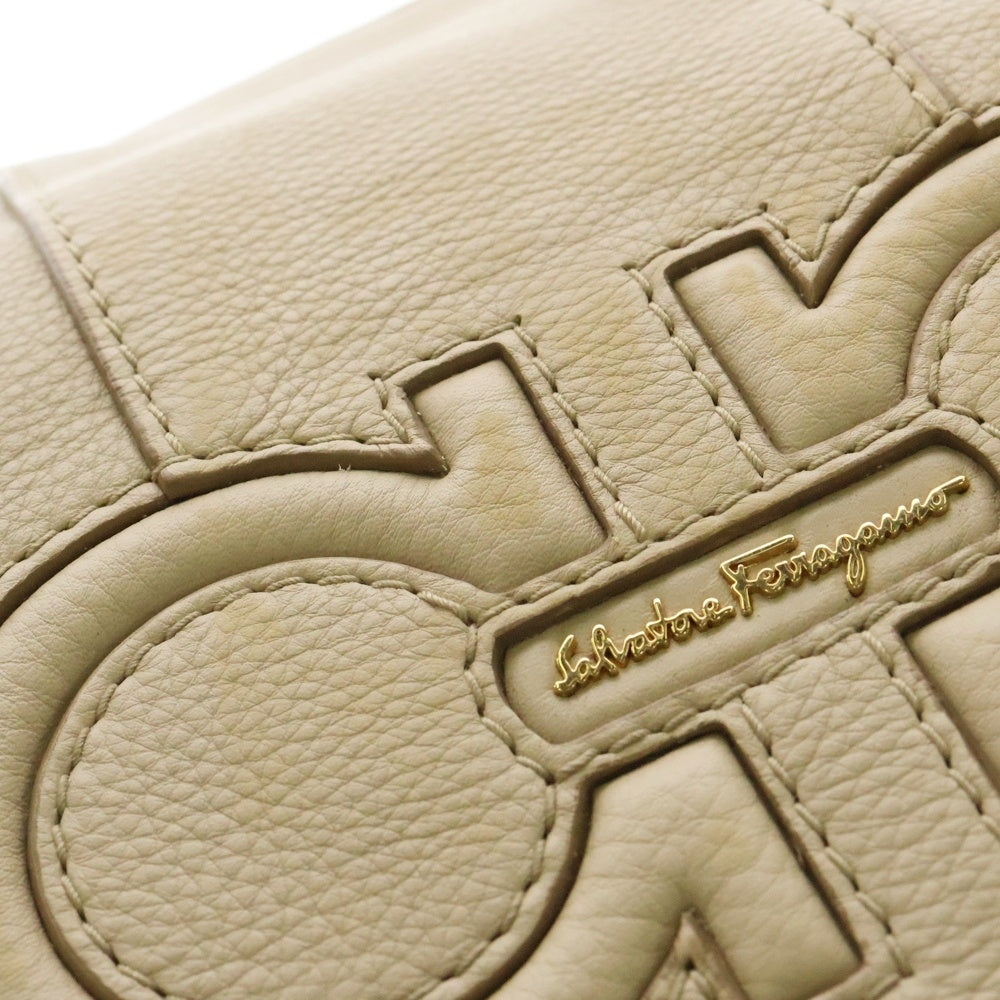 Salvatore Ferragamo(サルヴァトーレ フェラガモ) ガンチーニ ロゴプレート レザー 2WAY ハンド ショルダーバッグ ベージュ レディース