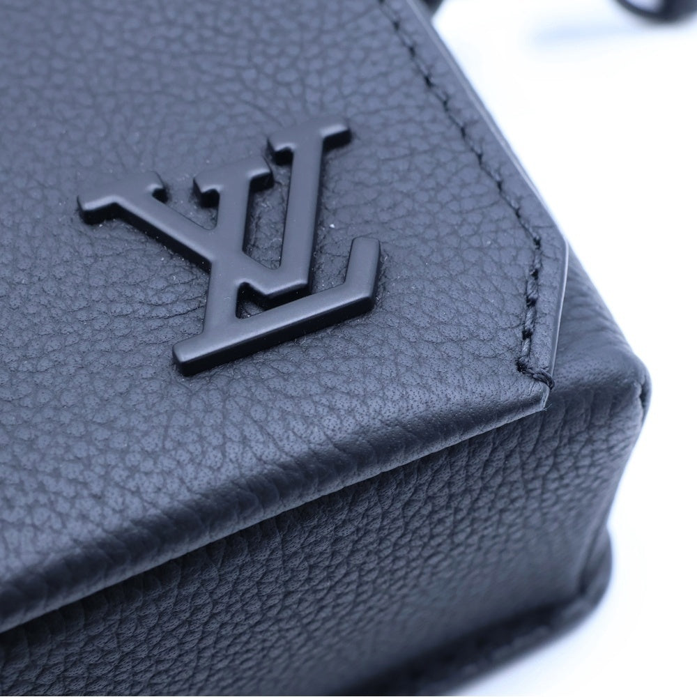 LOUIS VUITTON(ルイヴィトン) LV アエログラム ファストラインウェアラブルウォレット ノワール レザーショルダーバッグ ブラック M82085