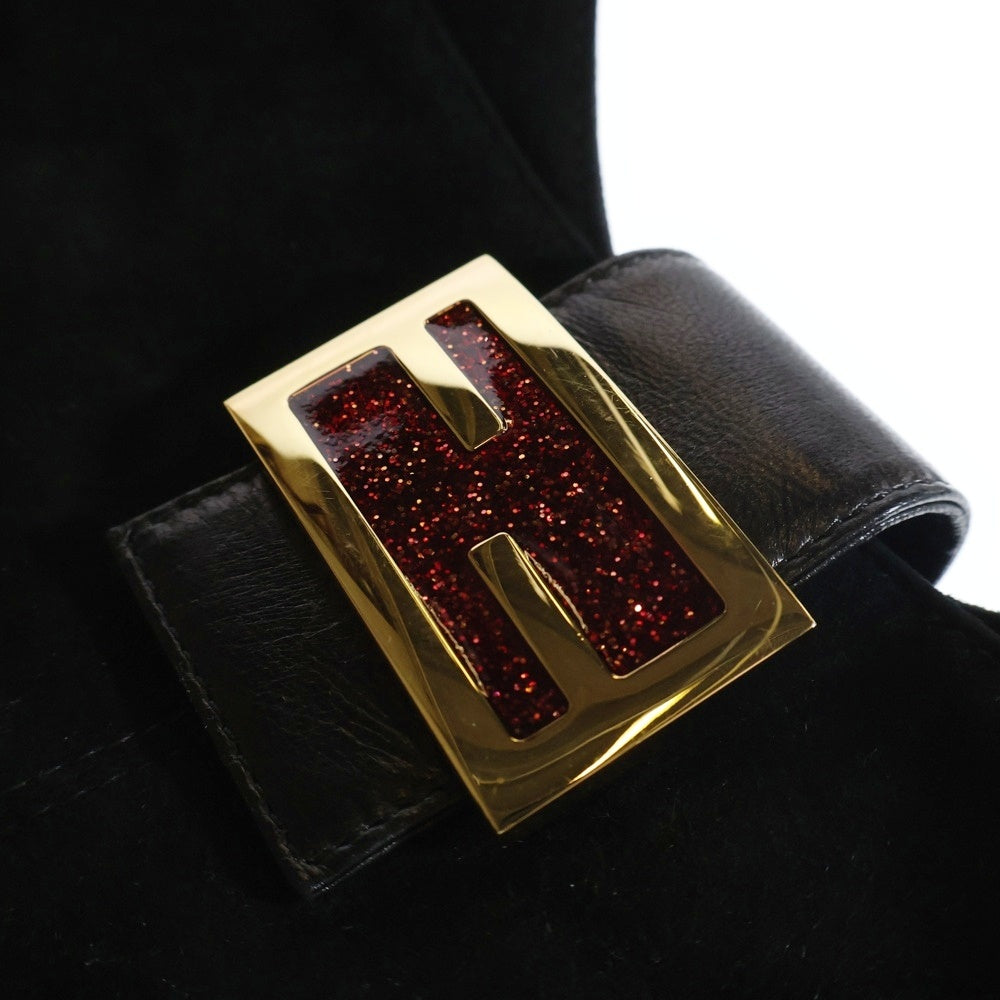 FENDI(フェンディ) マンバケット ショルダーバッグ ワンショルダーバッグ ブラック ゴールド金具 スウェード