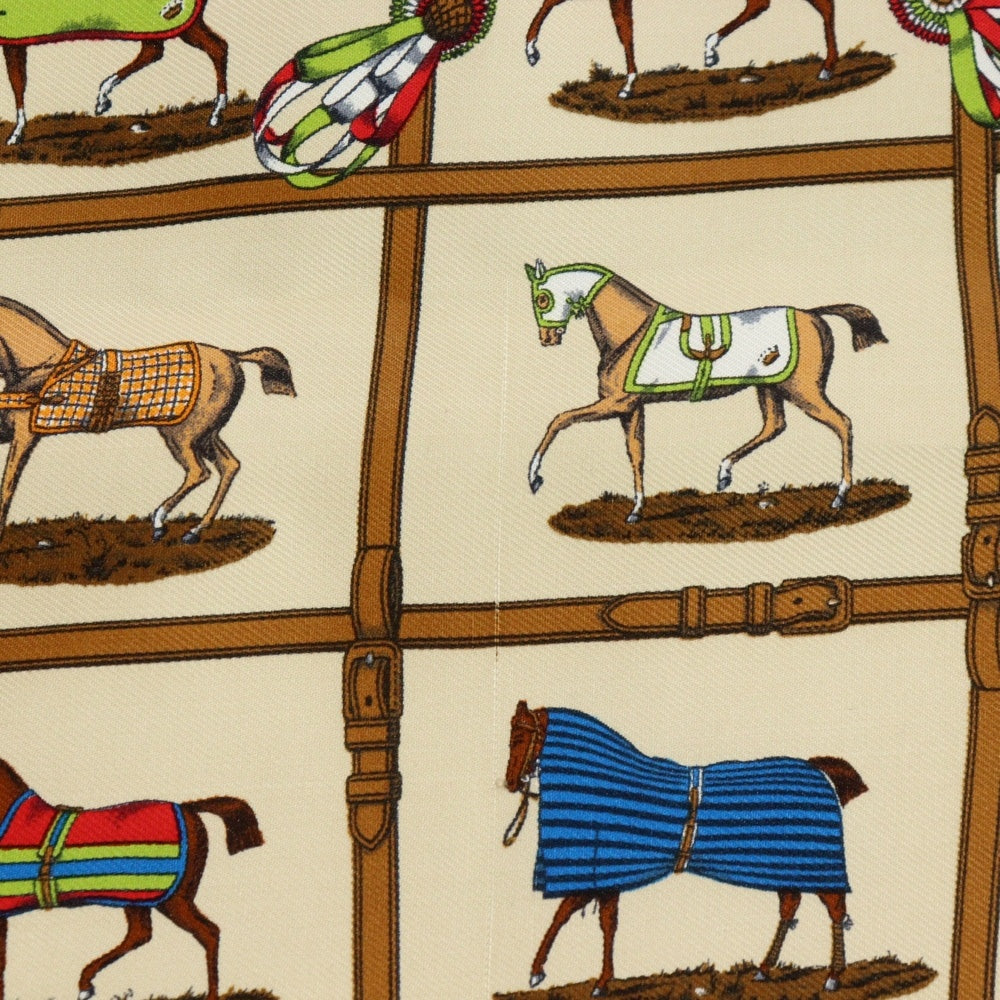 HERMES(エルメス) カレ45 horse paddock パドックにいる48頭の馬 レッド×ベージュ シルク スカーフ